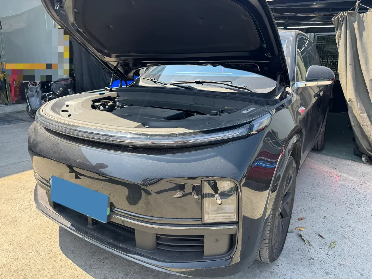 2023 Li L7 Range Extended 154HP REEV 40.9KWH,autocango,china used car exporter,china ev exporter,chinese used car exporter,chinese used ev exporter