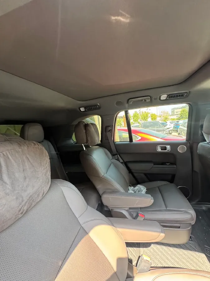 2023 Li L7 Range Extended 154HP REEV 40.9KWH,autocango,china used car exporter,china ev exporter,chinese used car exporter,chinese used ev exporter