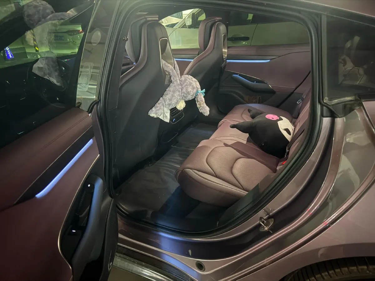 2024 MI SU7 BEV 101KWH,autocango,china used car exporter,china ev exporter,chinese used car exporter,chinese used ev exporter