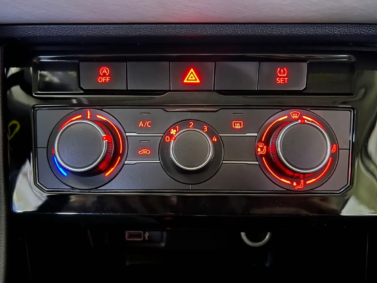 2022 Jetta VS5 1.4T 150HP L4 6AT,autocango,china used car exporter,china ev exporter,chinese used car exporter,chinese used ev exporter