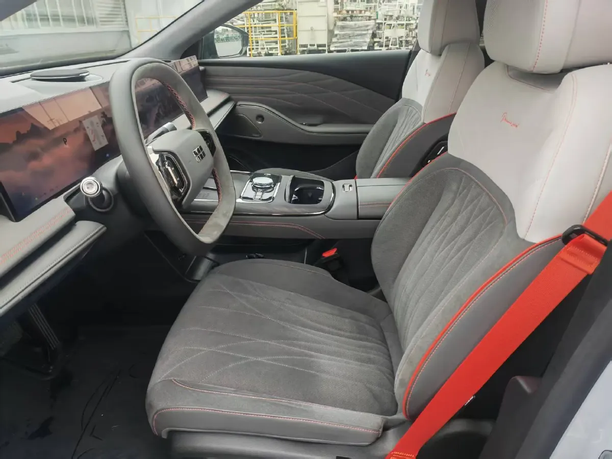 2025 Dongfeng PaLaSuo 2.0T 228HP L4 8AT,autocango,china used car exporter,china ev exporter,chinese used car exporter,chinese used ev exporter