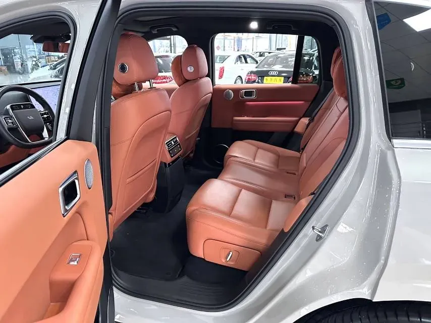 2024 Li L6 Range Extended 154HP L4 REEV 36.8KWH,autocango,china used car exporter,china ev exporter,chinese used car exporter,chinese used ev exporter