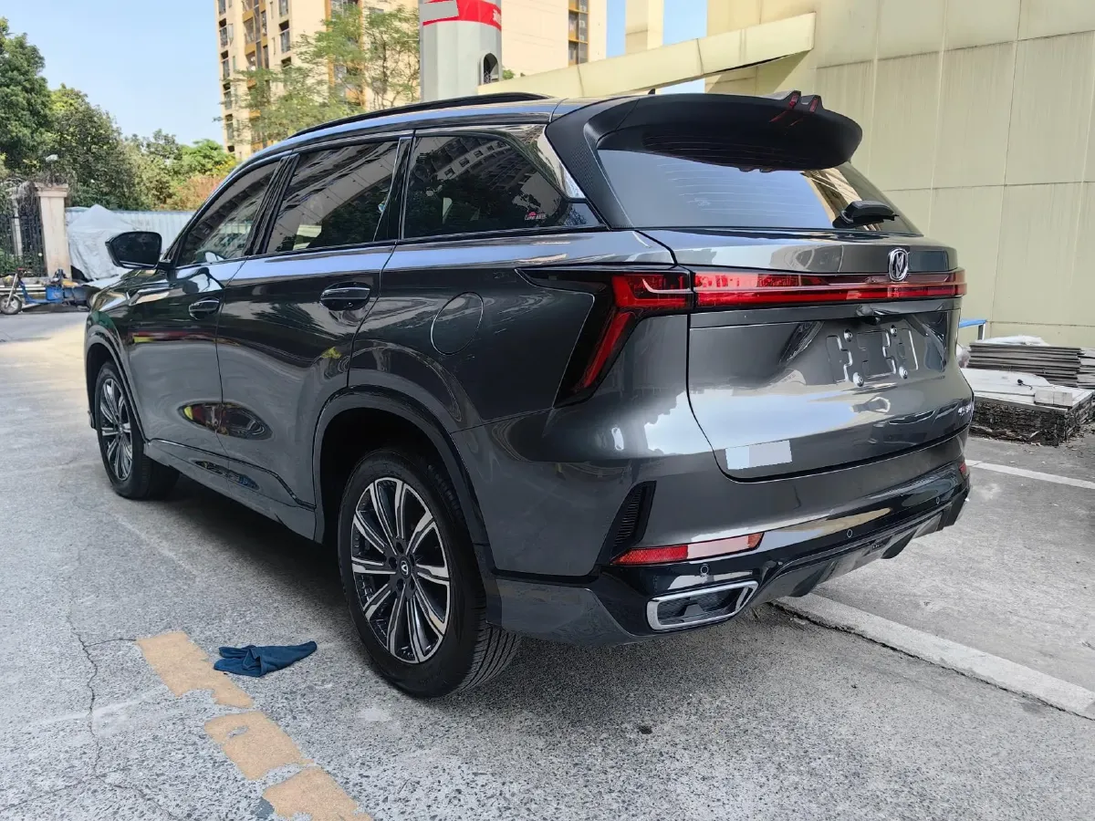 2025 ChangAn CS75 Plus 1.5T 188HP L4 8AT,autocango,china used car exporter,china ev exporter,chinese used car exporter,chinese used ev exporter