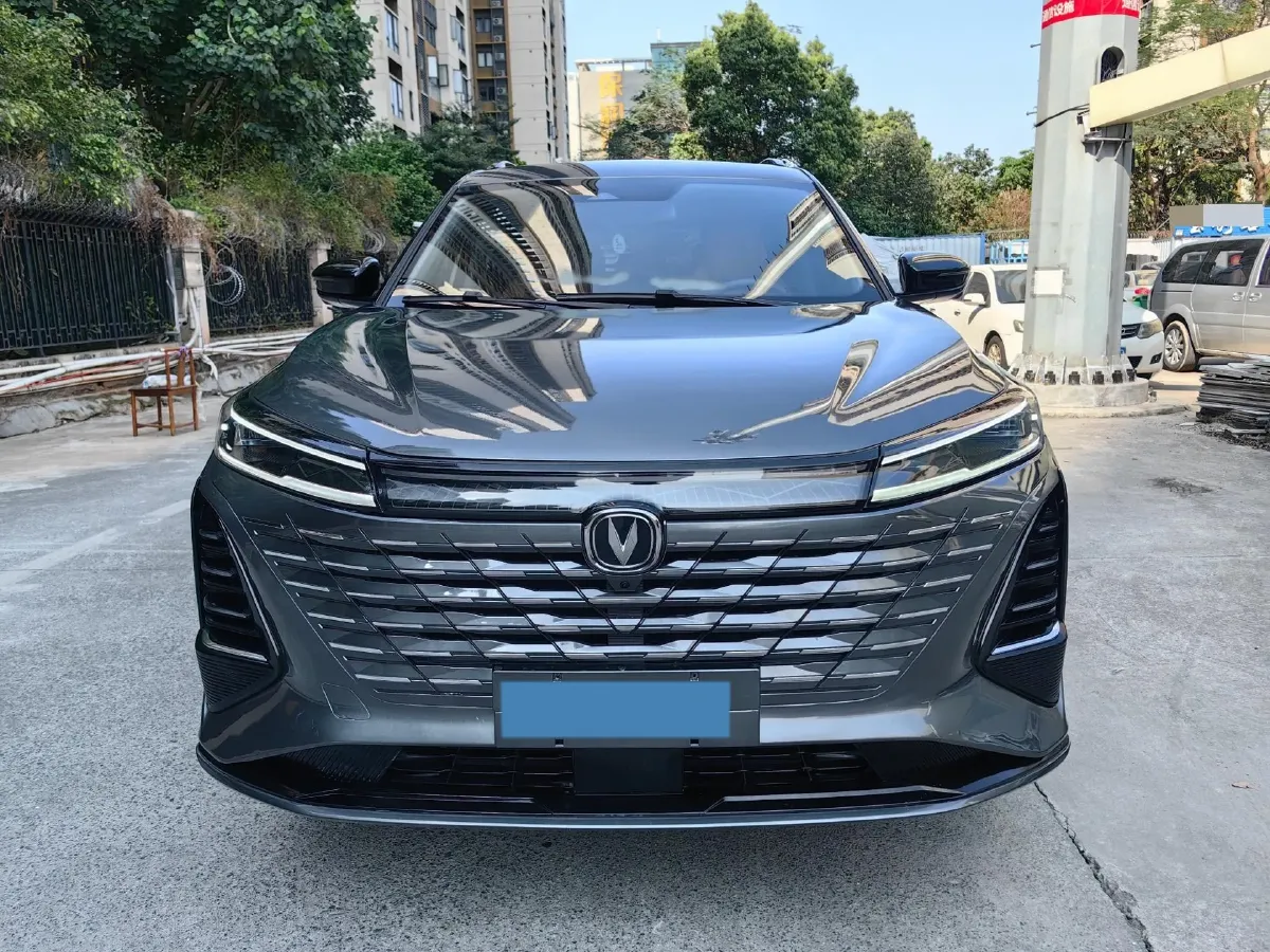 2025 ChangAn CS75 Plus 1.5T 188HP L4 8AT,autocango,china used car exporter,china ev exporter,chinese used car exporter,chinese used ev exporter