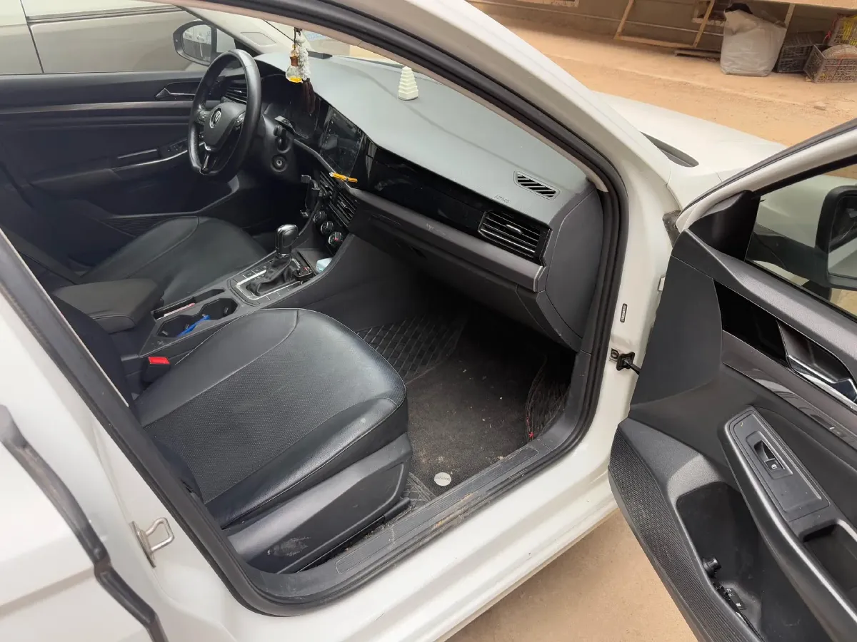 2021 Volkswagen Bora 1.5L 113HP L4 6AT,autocango,china used car exporter,china ev exporter,chinese used car exporter,chinese used ev exporter