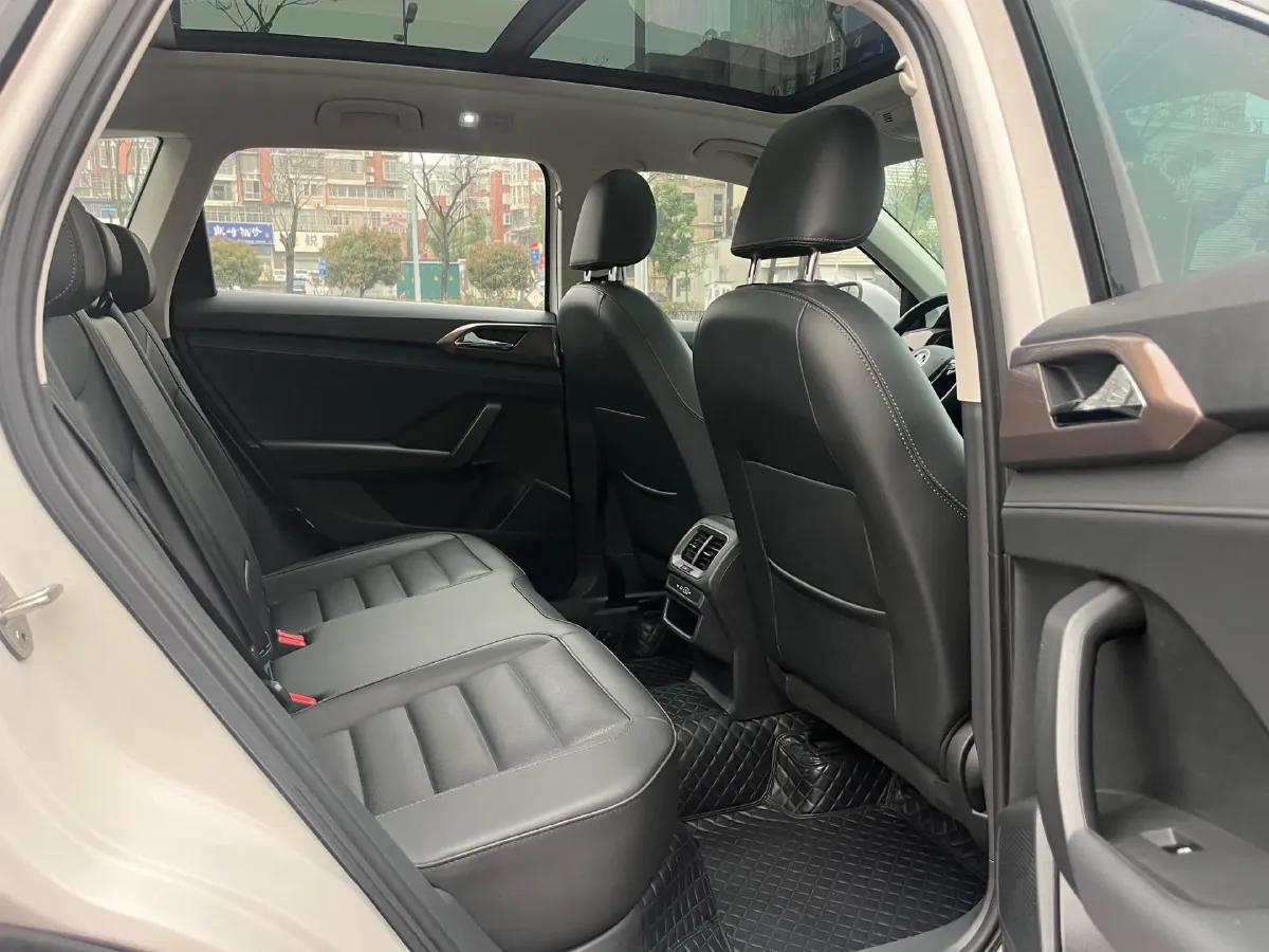 2021 Volkswagen Tharu 1.4T 150HP L4 7DCT,autocango,china used car exporter,china ev exporter,chinese used car exporter,chinese used ev exporter