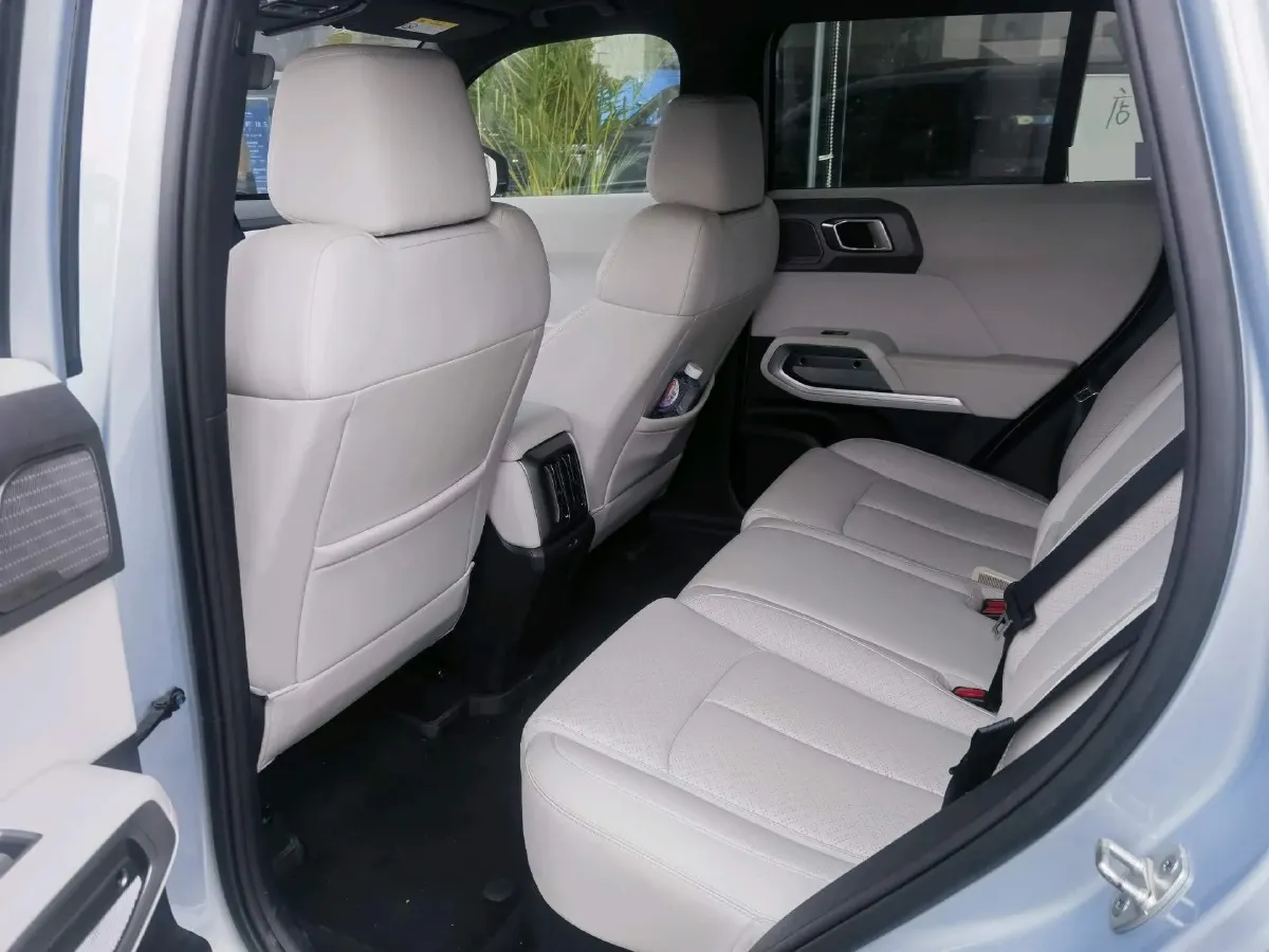 2025 FangChengBao Tai 3 BEV,autocango,china used car exporter,china ev exporter,chinese used car exporter,chinese used ev exporter