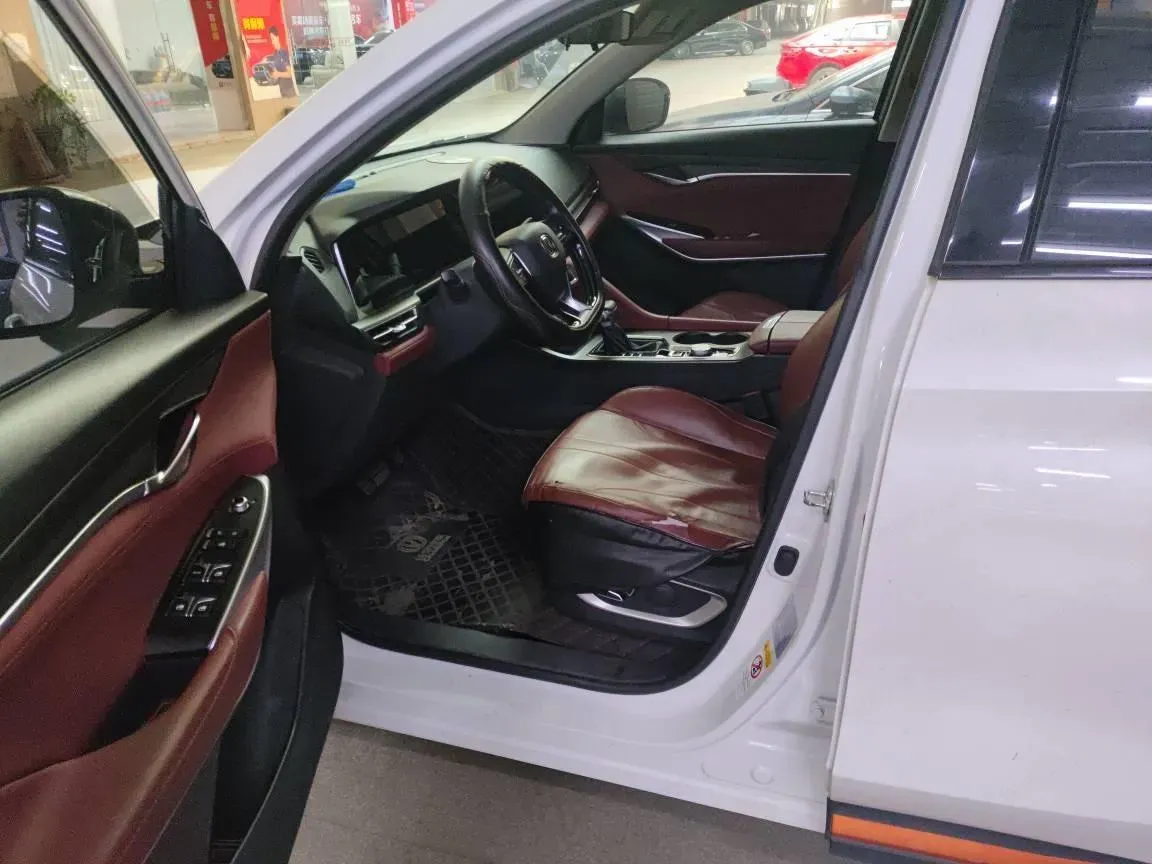 2021 ChangAn CS75 Plus 1.5T 178HP L4 6AT,autocango,china used car exporter,china ev exporter,chinese used car exporter,chinese used ev exporter