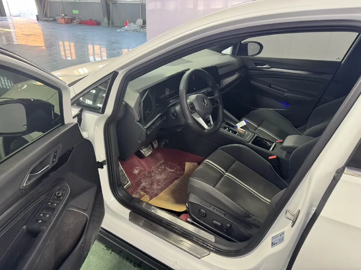 2023 Volkswagen Golf 1.4T 150HP L4 7DCT,autocango,china used car exporter,china ev exporter,chinese used car exporter,chinese used ev exporter