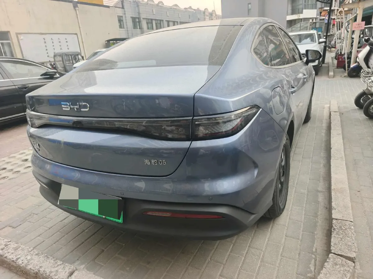 2025 BYD Seal05 DM-i 1.5L 101HP L4 E-CVT PHEV 7.68KWH,autocango,china used car exporter,china ev exporter,chinese used car exporter,chinese used ev exporter