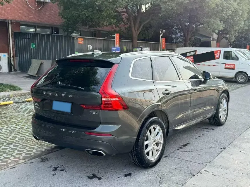 2018 Volvo XC60 2.0T 254HP L4 8AT,autocango,china used car exporter,china ev exporter,chinese used car exporter,chinese used ev exporter