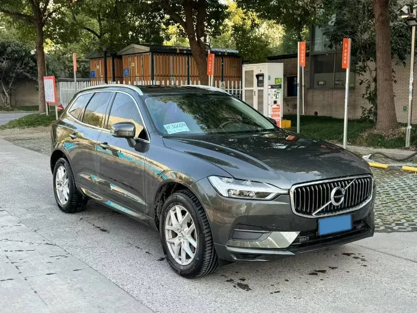 2018 Volvo XC60 2.0T 254HP L4 8AT,autocango,china used car exporter,china ev exporter,chinese used car exporter,chinese used ev exporter