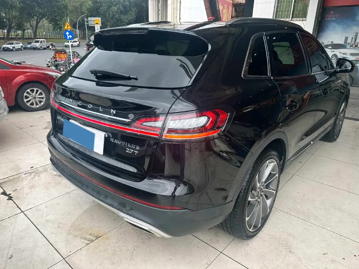 2021 Lincoln Nautilus 2.7T 322HP V6 8AT,autocango,china used car exporter,china ev exporter,chinese used car exporter,chinese used ev exporter