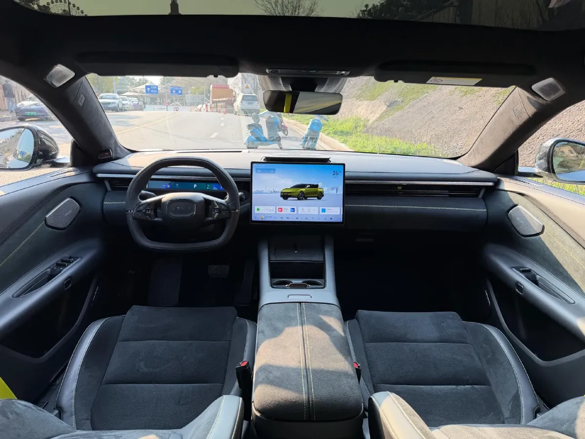 2025 LYNK&CO 10 EM-P 1.5T 163HP L4 3DHT PHEV,autocango,china used car exporter,china ev exporter,chinese used car exporter,chinese used ev exporter