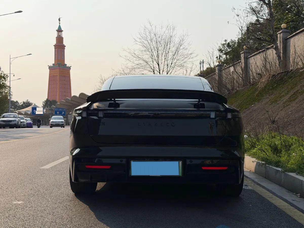 2025 LYNK&CO 10 EM-P 1.5T 163HP L4 3DHT PHEV,autocango,china used car exporter,china ev exporter,chinese used car exporter,chinese used ev exporter