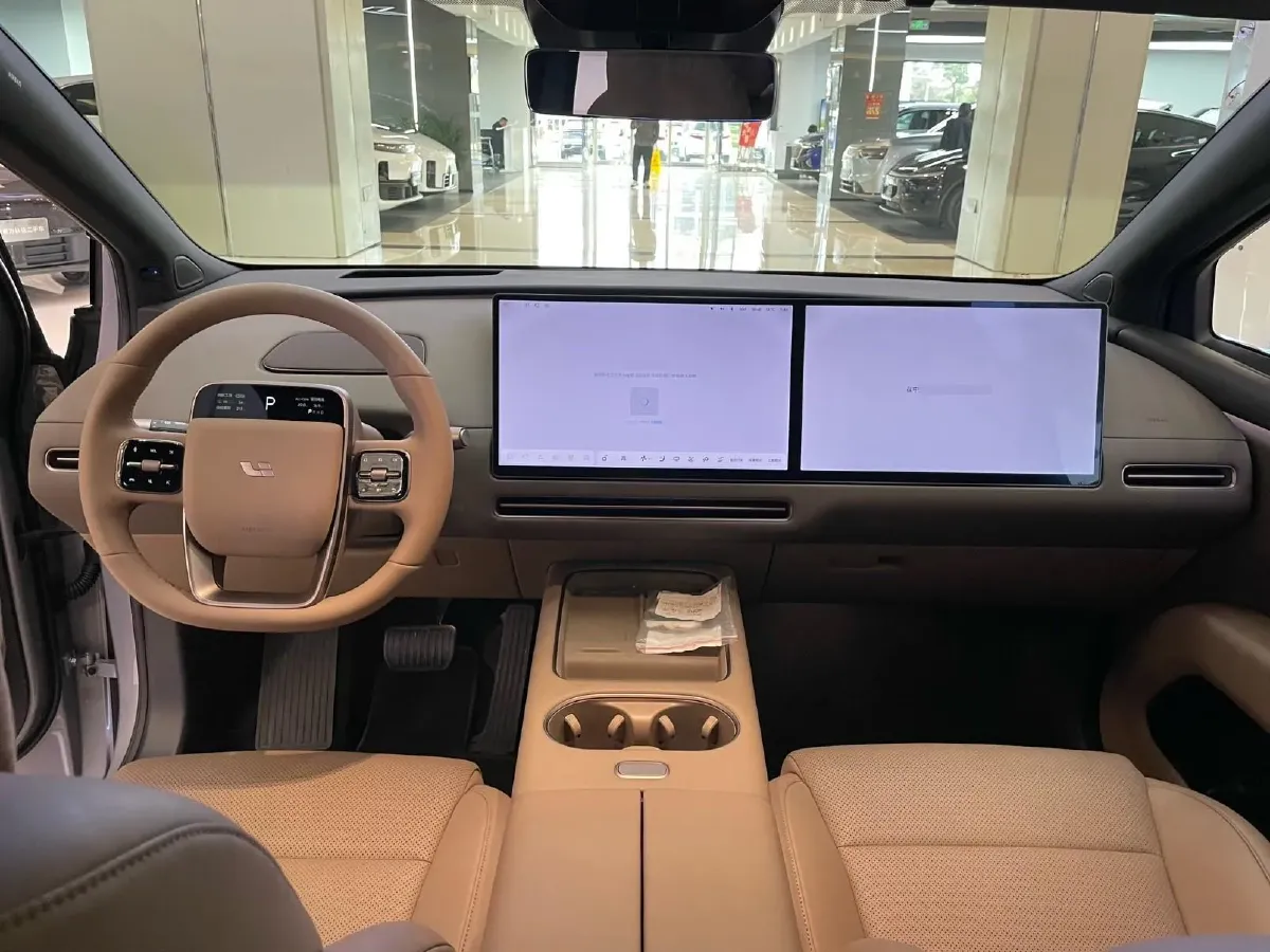 2025 Li i6 BEV,autocango,china used car exporter,china ev exporter,chinese used car exporter,chinese used ev exporter