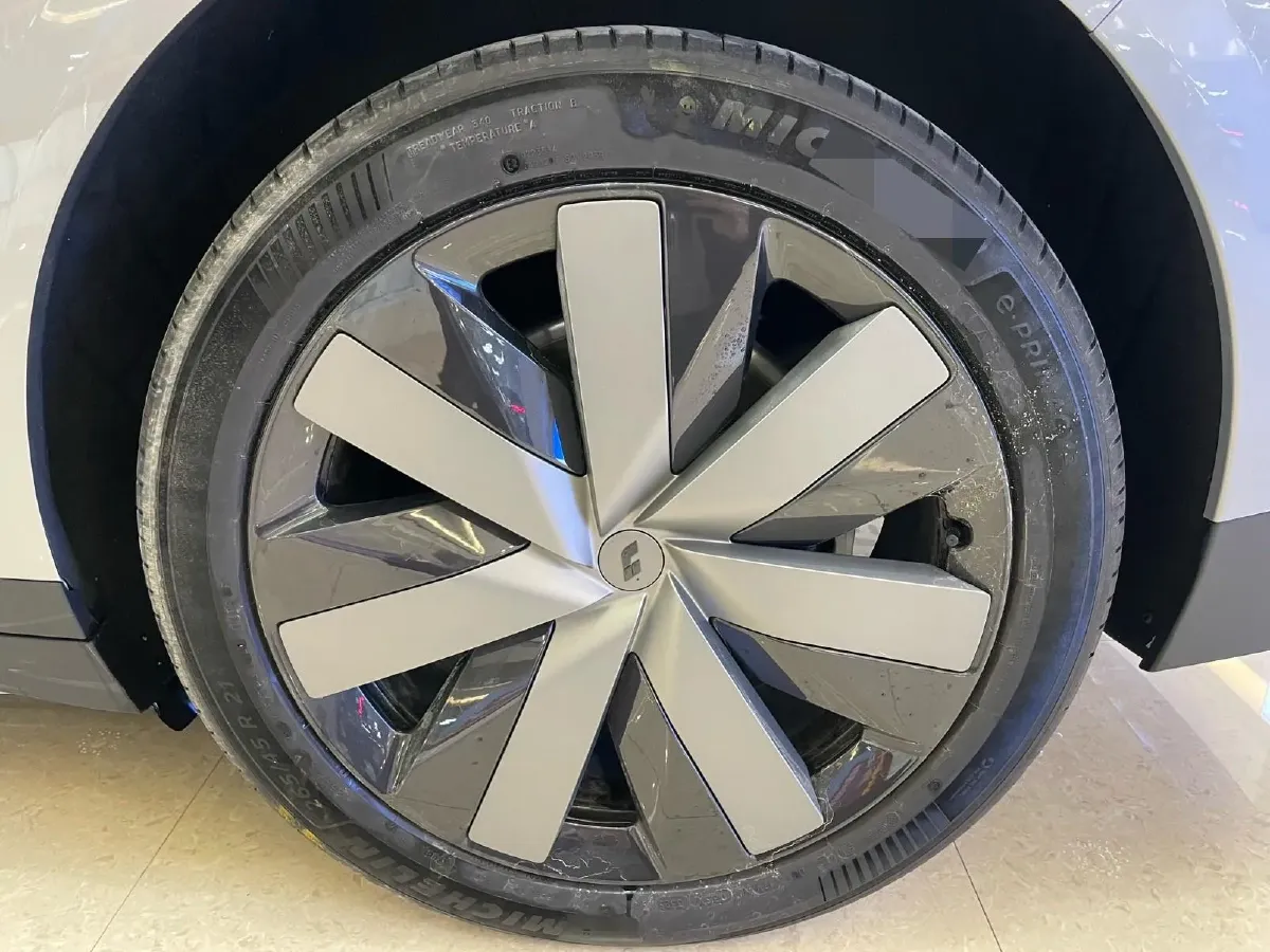 2025 Li i6 BEV,autocango,china used car exporter,china ev exporter,chinese used car exporter,chinese used ev exporter