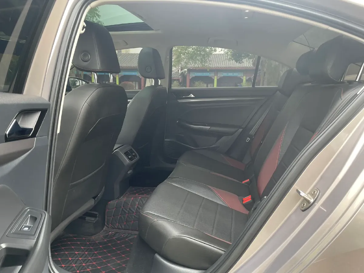 2021 Volkswagen Bora 1.5L 113HP L4 6AT,autocango,china used car exporter,china ev exporter,chinese used car exporter,chinese used ev exporter