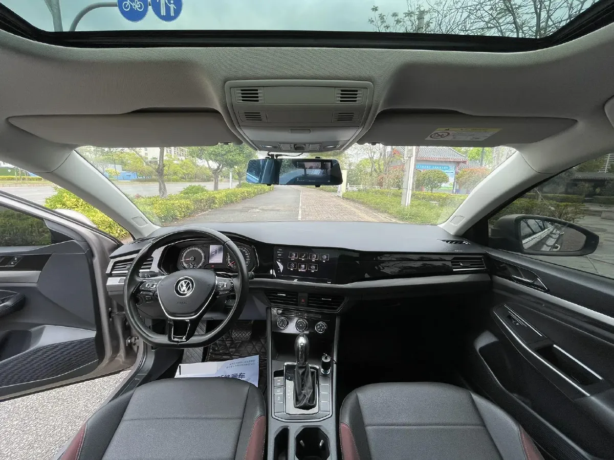 2021 Volkswagen Bora 1.5L 113HP L4 6AT,autocango,china used car exporter,china ev exporter,chinese used car exporter,chinese used ev exporter