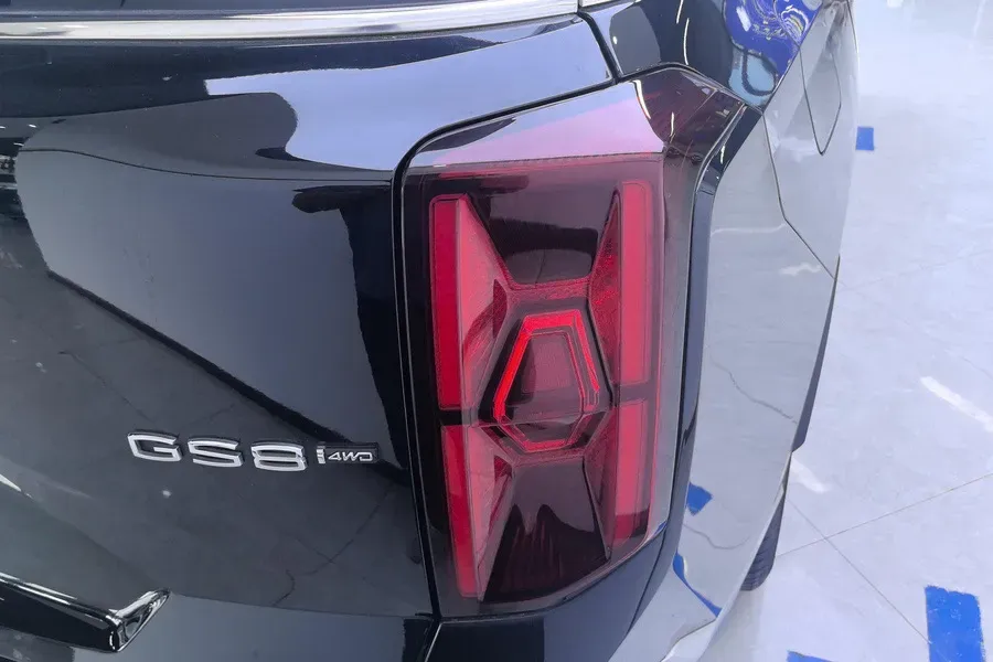 2022 GAC Trumpchi GS8 2.0T 252HP L4 8AT,autocango,china used car exporter,china ev exporter,chinese used car exporter,chinese used ev exporter