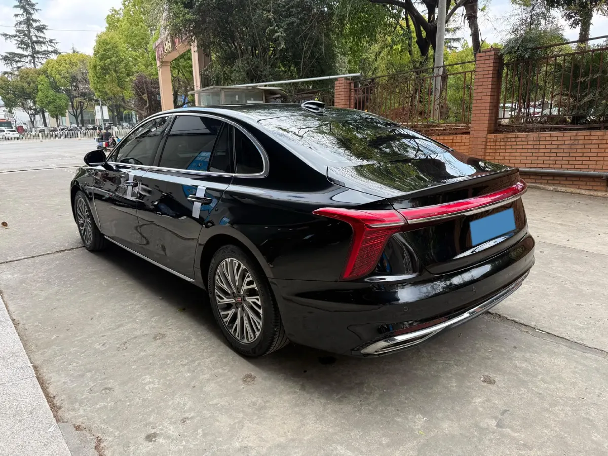 2023 HongQi H5 2.0T 224HP L4 8AT,autocango,china used car exporter,china ev exporter,chinese used car exporter,chinese used ev exporter