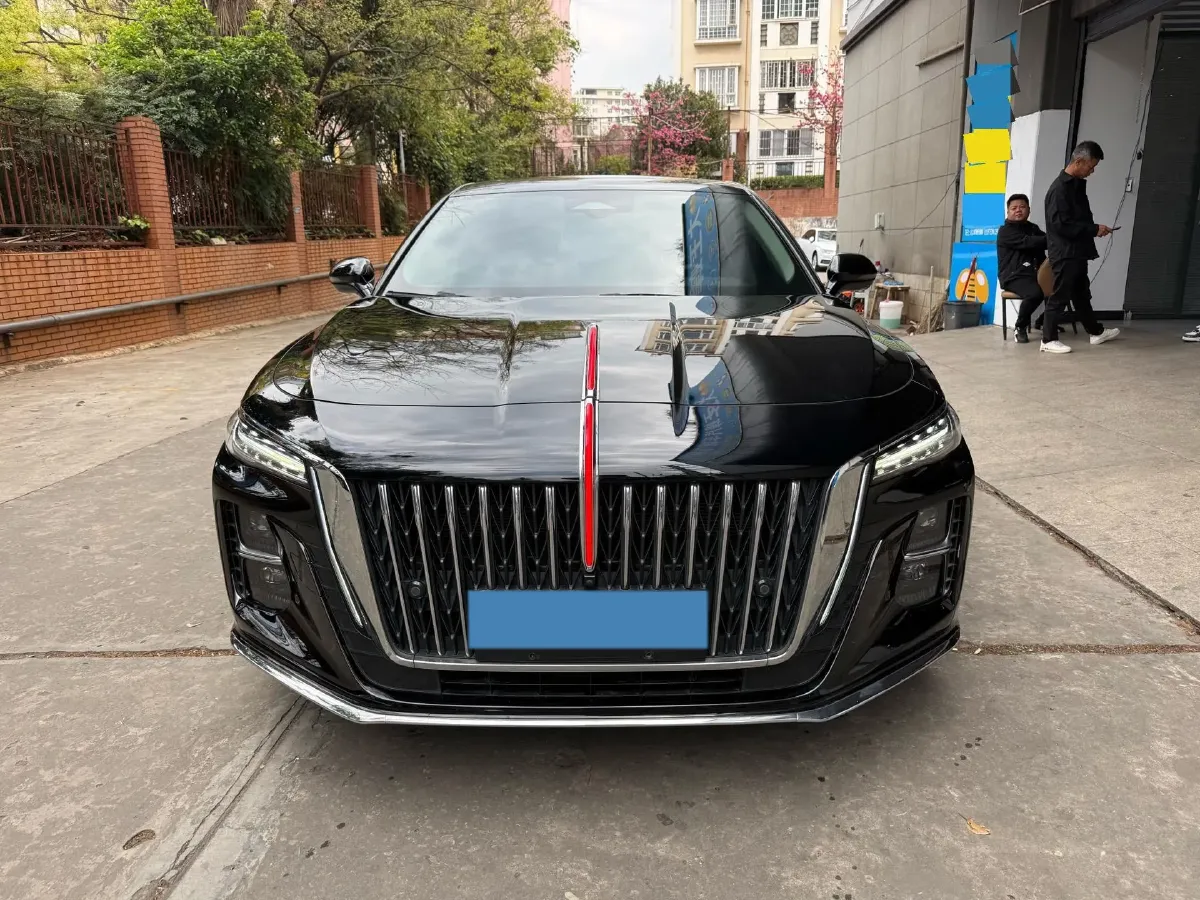 2023 HongQi H5 2.0T 224HP L4 8AT,autocango,china used car exporter,china ev exporter,chinese used car exporter,chinese used ev exporter