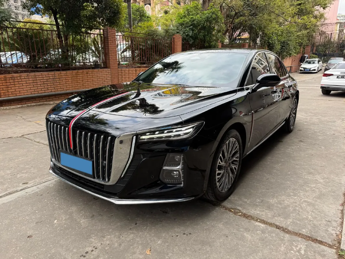 2023 HongQi H5 2.0T 224HP L4 8AT,autocango,china used car exporter,china ev exporter,chinese used car exporter,chinese used ev exporter