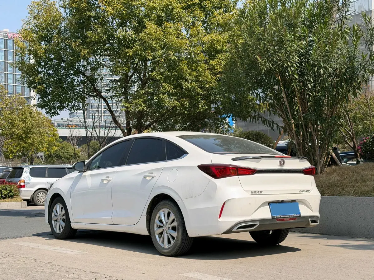 2020 ChangAn Eado 1.6L 128HP L4 5MT,autocango,china used car exporter,china ev exporter,chinese used car exporter,chinese used ev exporter