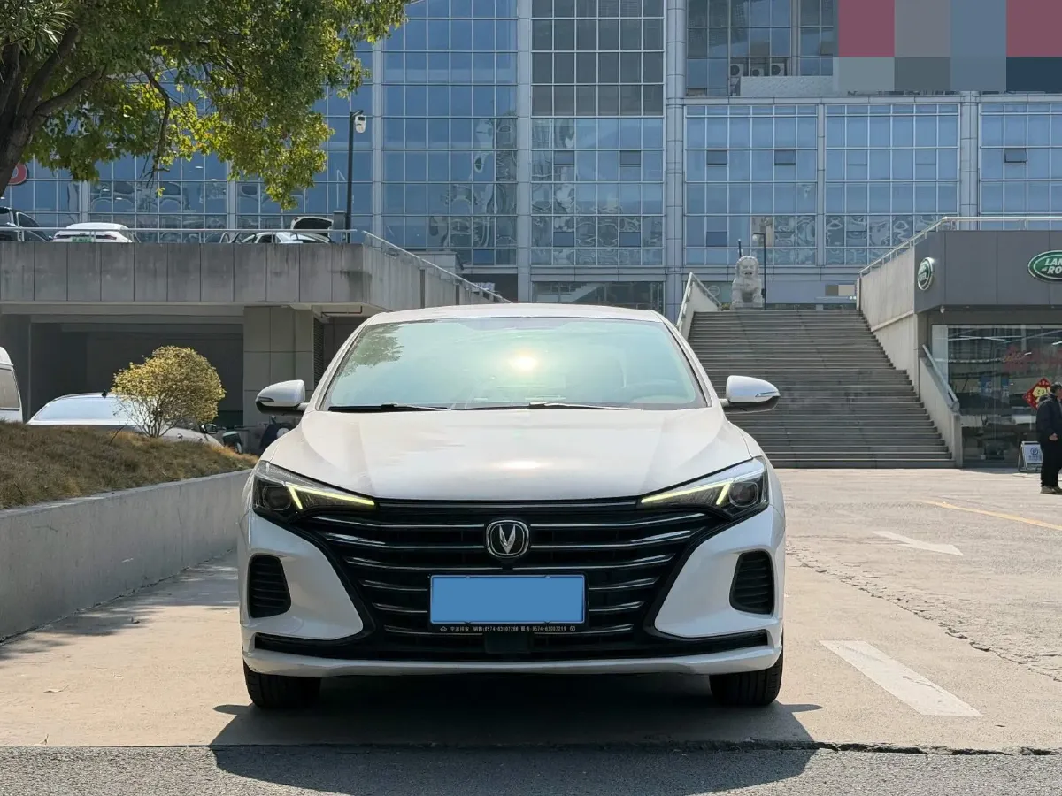 2020 ChangAn Eado 1.6L 128HP L4 5MT,autocango,china used car exporter,china ev exporter,chinese used car exporter,chinese used ev exporter