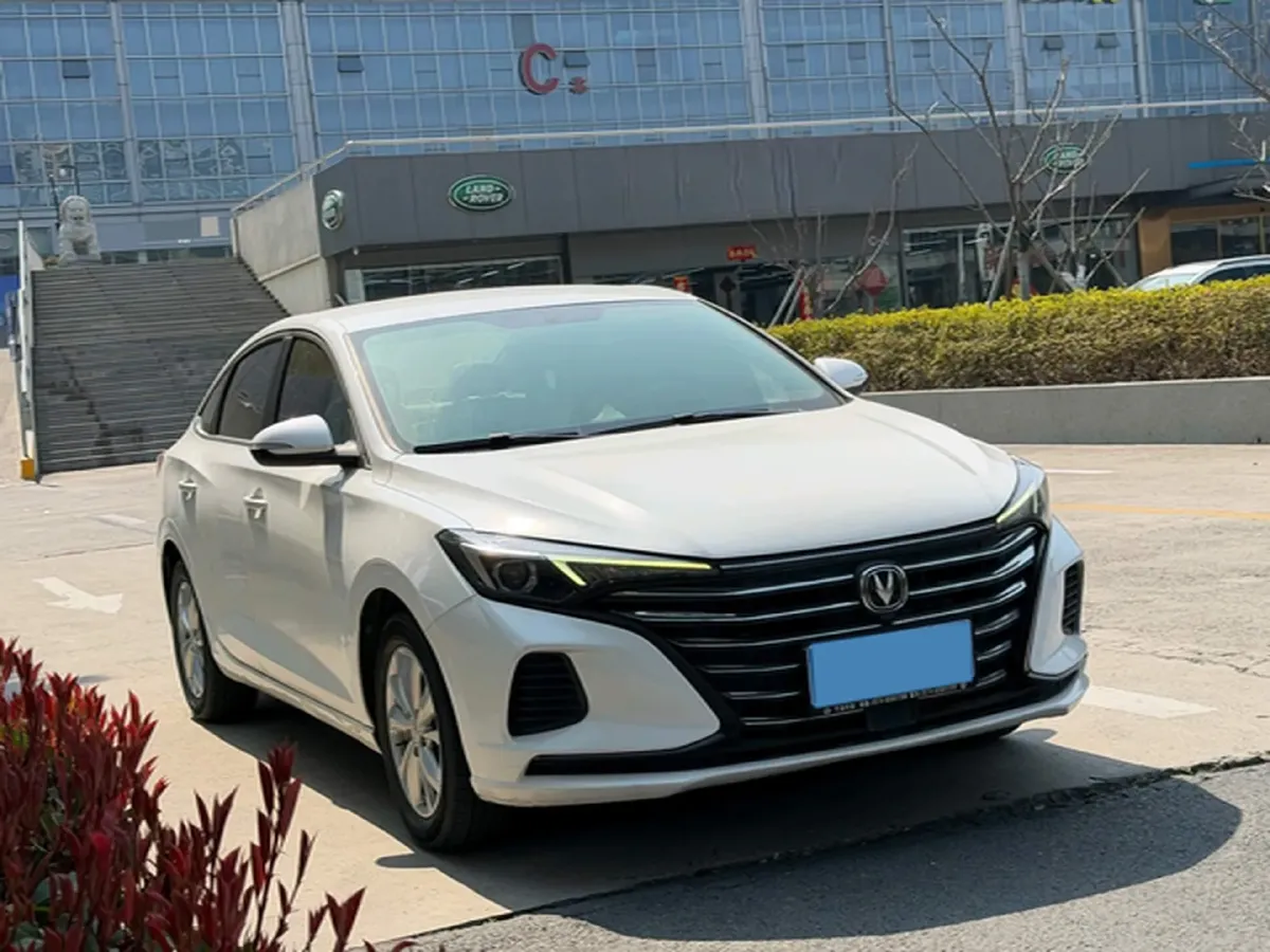 2020 ChangAn Eado 1.6L 128HP L4 5MT,autocango,china used car exporter,china ev exporter,chinese used car exporter,chinese used ev exporter