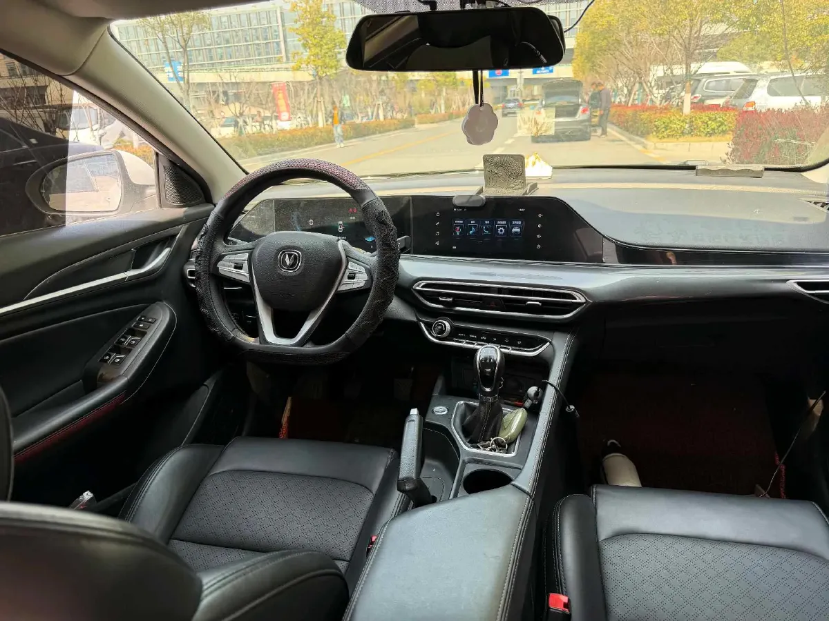 2020 ChangAn Eado 1.6L 128HP L4 5MT,autocango,china used car exporter,china ev exporter,chinese used car exporter,chinese used ev exporter