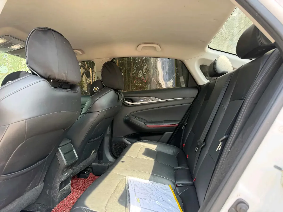 2020 ChangAn Eado 1.6L 128HP L4 5MT,autocango,china used car exporter,china ev exporter,chinese used car exporter,chinese used ev exporter