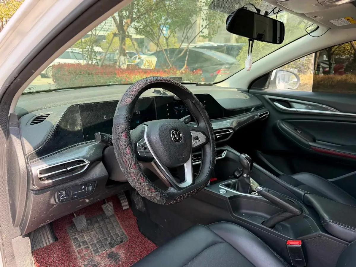 2020 ChangAn Eado 1.6L 128HP L4 5MT,autocango,china used car exporter,china ev exporter,chinese used car exporter,chinese used ev exporter