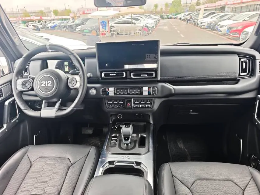 2024 212 212 T01 2.0T 252HP L4 8AT,autocango,china used car exporter,china ev exporter,chinese used car exporter,chinese used ev exporter