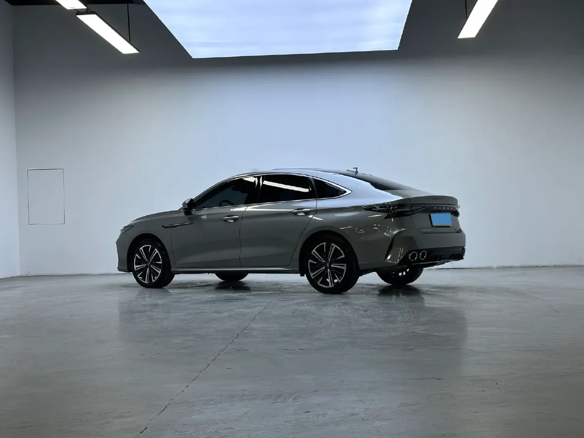 2025 Chery Arrizo 8 1.6T 197HP L4 7DCT,autocango,china used car exporter,china ev exporter,chinese used car exporter,chinese used ev exporter