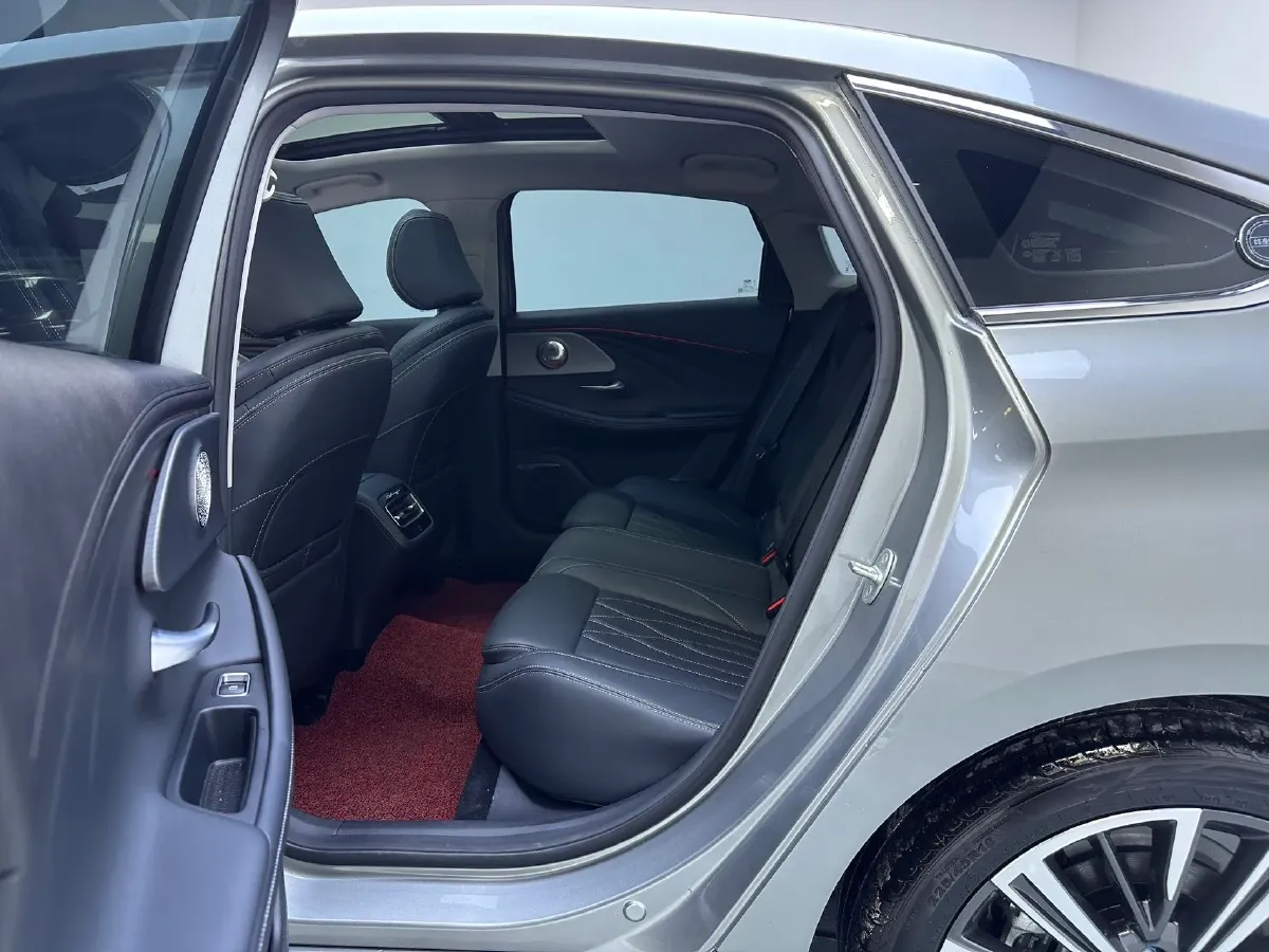 2025 Chery Arrizo 8 1.6T 197HP L4 7DCT,autocango,china used car exporter,china ev exporter,chinese used car exporter,chinese used ev exporter