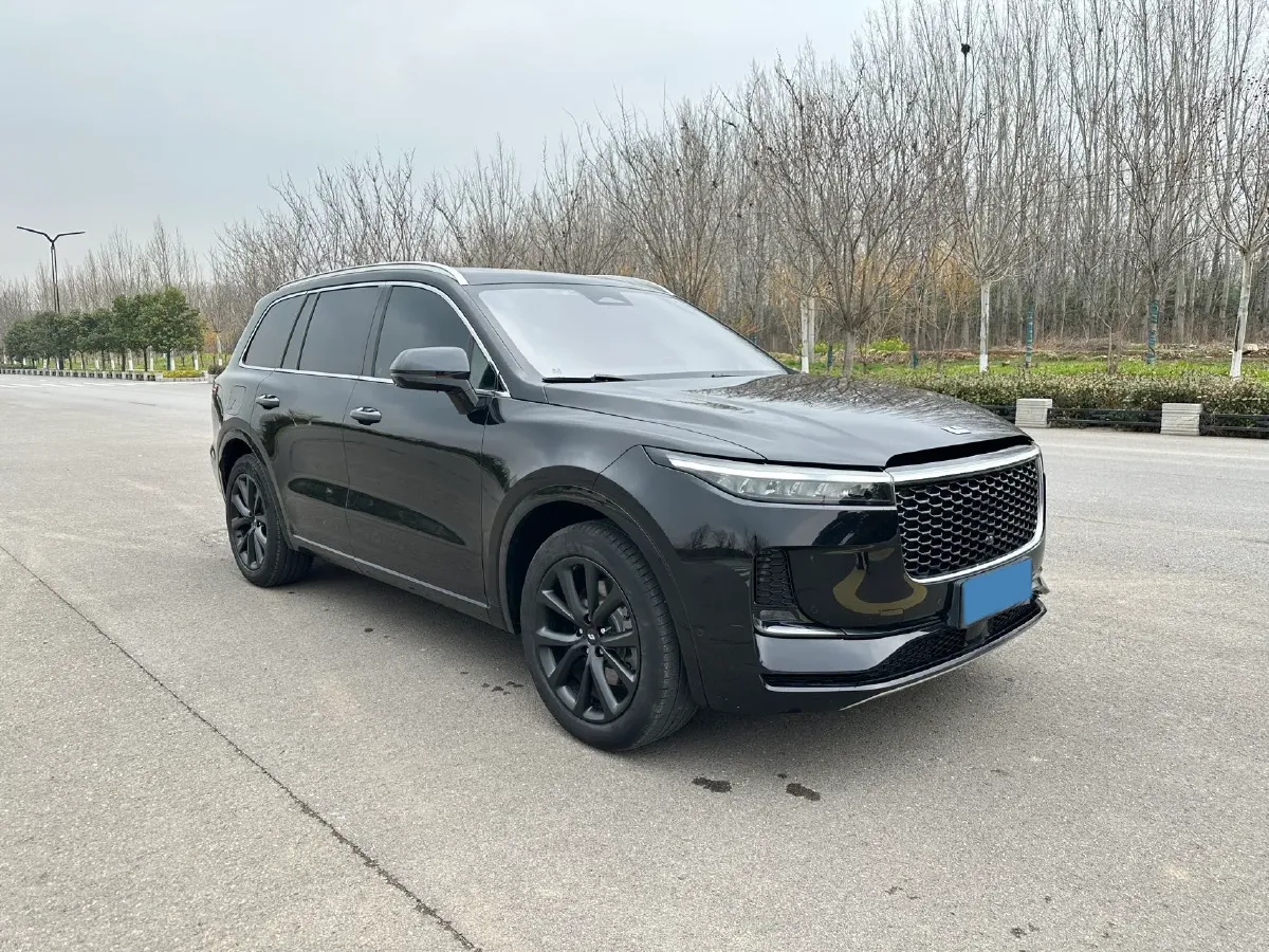 2021 Li ONE Range Extended 131HP REEV 40.5KWH,autocango,china used car exporter,china ev exporter,chinese used car exporter,chinese used ev exporter