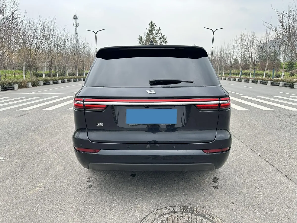 2021 Li ONE Range Extended 131HP REEV 40.5KWH,autocango,china used car exporter,china ev exporter,chinese used car exporter,chinese used ev exporter