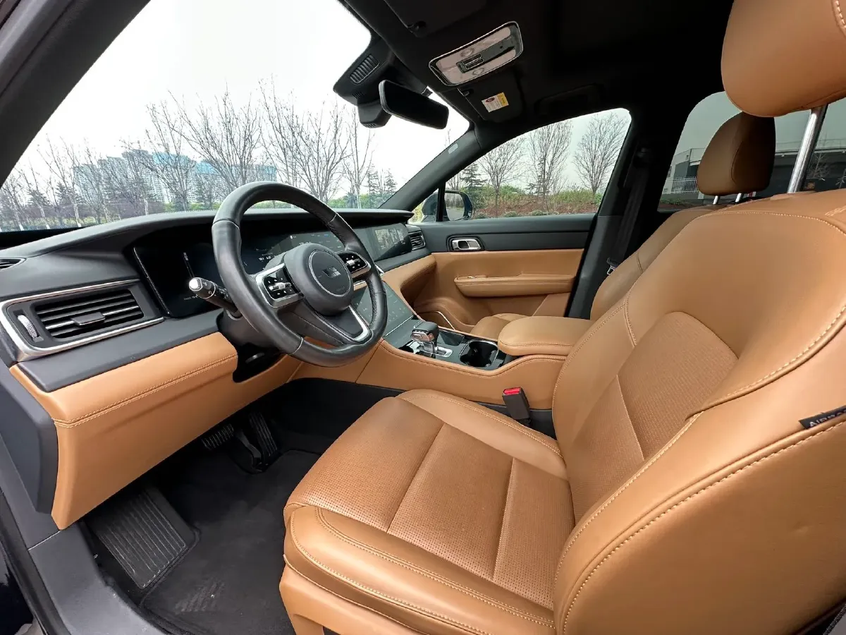 2021 Li ONE Range Extended 131HP REEV 40.5KWH,autocango,china used car exporter,china ev exporter,chinese used car exporter,chinese used ev exporter