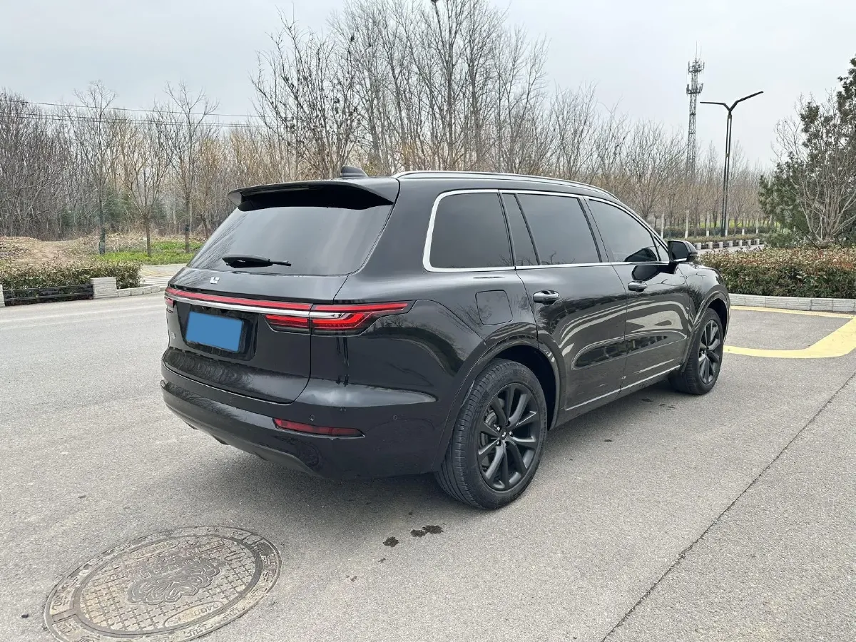 2021 Li ONE Range Extended 131HP REEV 40.5KWH,autocango,china used car exporter,china ev exporter,chinese used car exporter,chinese used ev exporter