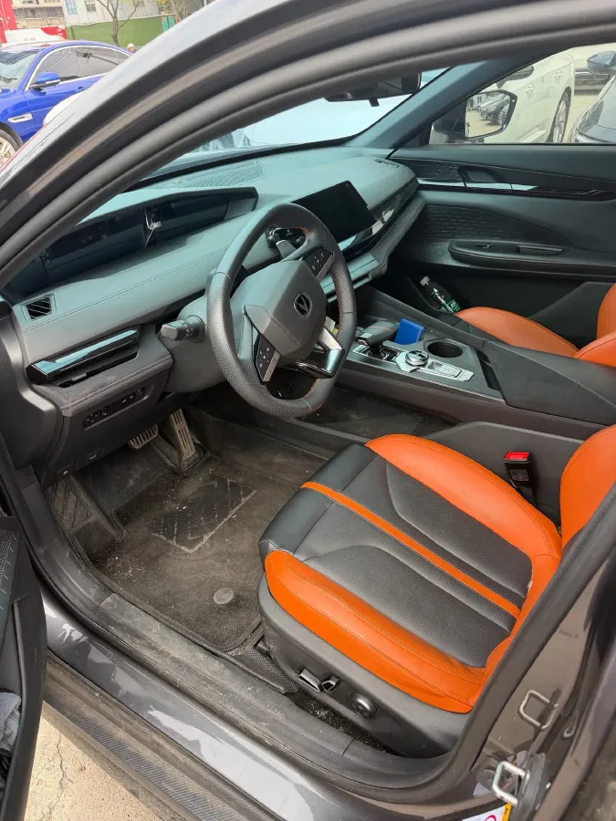 2024 ChangAn UNI-V 1.5T 188HP L4 7DCT,autocango,china used car exporter,china ev exporter,chinese used car exporter,chinese used ev exporter