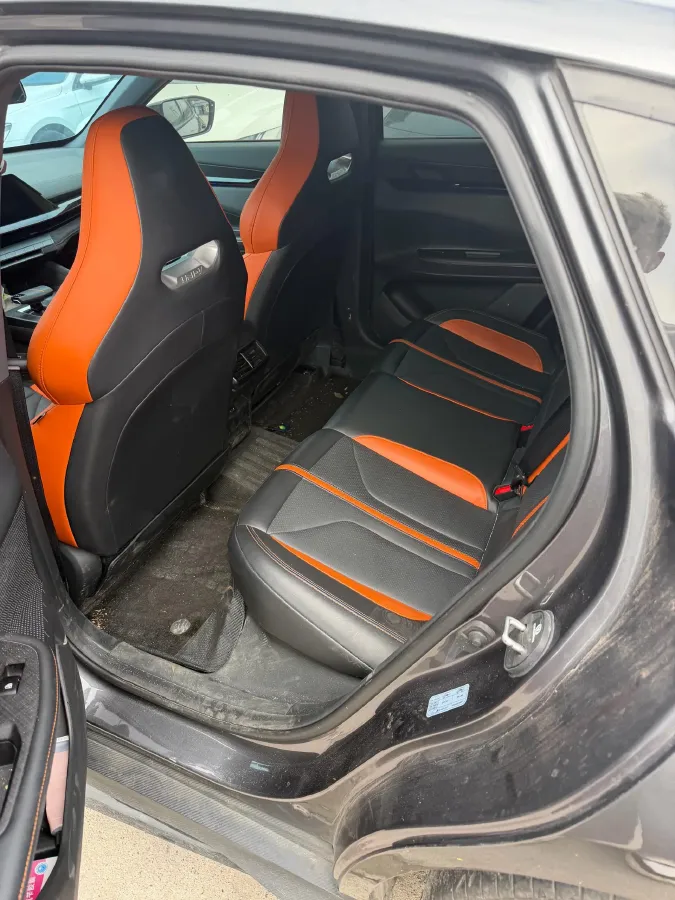 2024 ChangAn UNI-V 1.5T 188HP L4 7DCT,autocango,china used car exporter,china ev exporter,chinese used car exporter,chinese used ev exporter