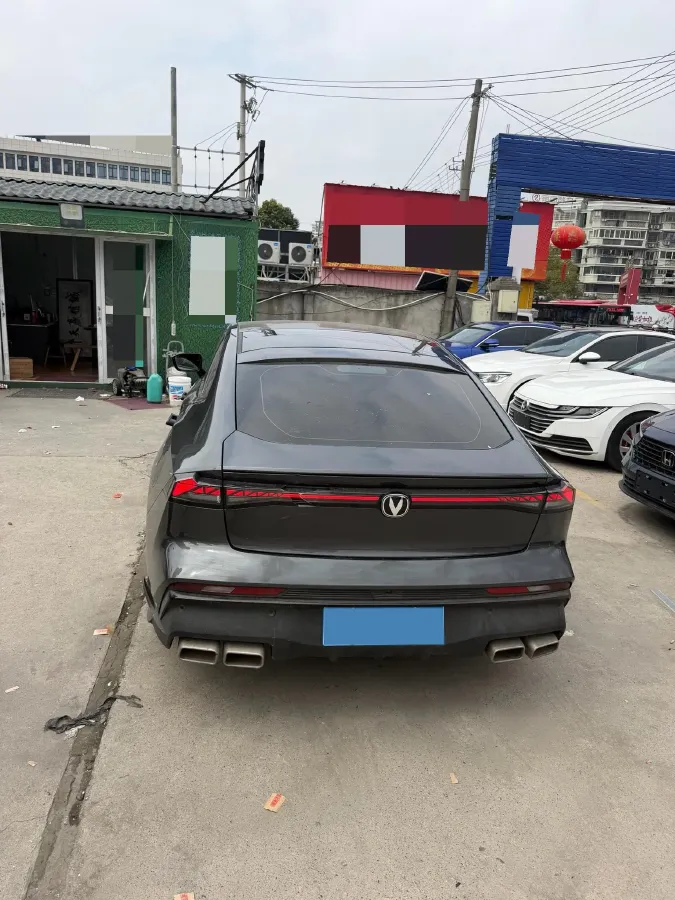 2024 ChangAn UNI-V 1.5T 188HP L4 7DCT,autocango,china used car exporter,china ev exporter,chinese used car exporter,chinese used ev exporter