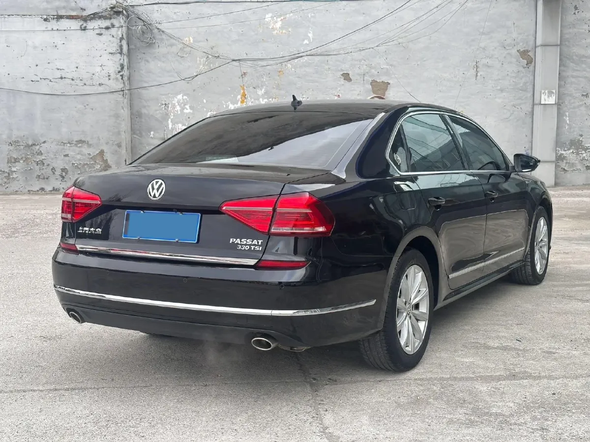 2017 Volkswagen Passat 1.8T 180HP L4 7DCT,autocango,china used car exporter,china ev exporter,chinese used car exporter,chinese used ev exporter