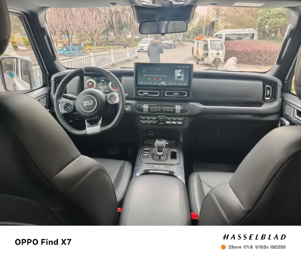 2024 212 212 T01 2.0T 252HP L4 8AT,autocango,china used car exporter,china ev exporter,chinese used car exporter,chinese used ev exporter