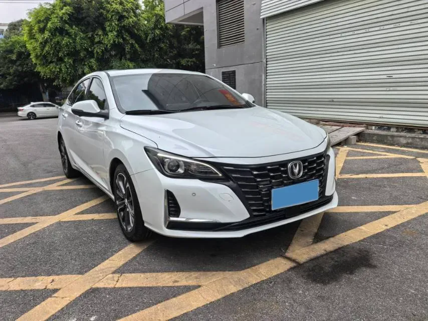2022 ChangAn Raeton CC 1.5T 188HP L4 7DCT,autocango,china used car exporter,china ev exporter,chinese used car exporter,chinese used ev exporter
