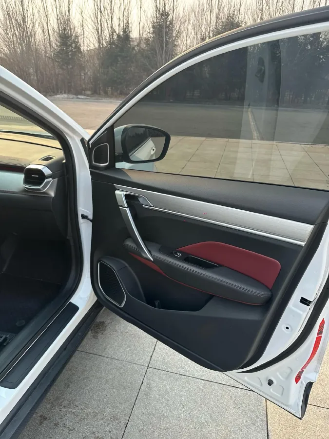 2021 Geely Coolray 1.4T 141HP L4 6DCT,autocango,china used car exporter,china ev exporter,chinese used car exporter,chinese used ev exporter