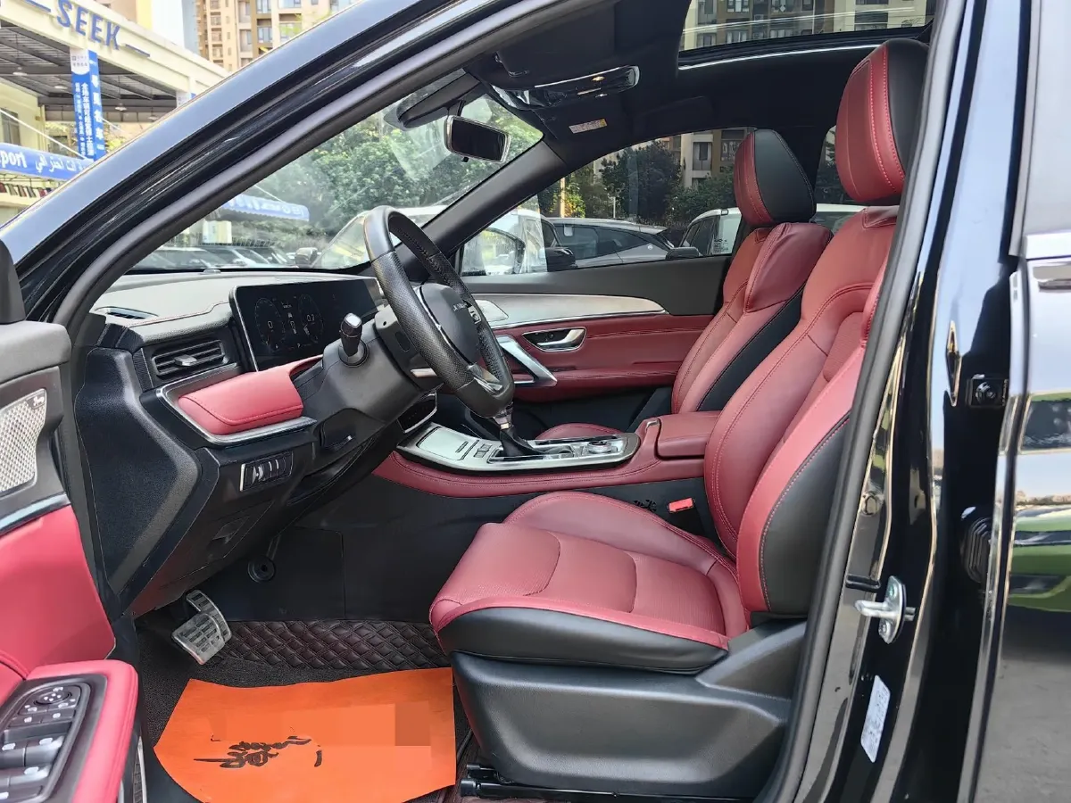 2021 Jetour X70 Plus 1.6T 197HP L4 7DCT,autocango,china used car exporter,china ev exporter,chinese used car exporter,chinese used ev exporter