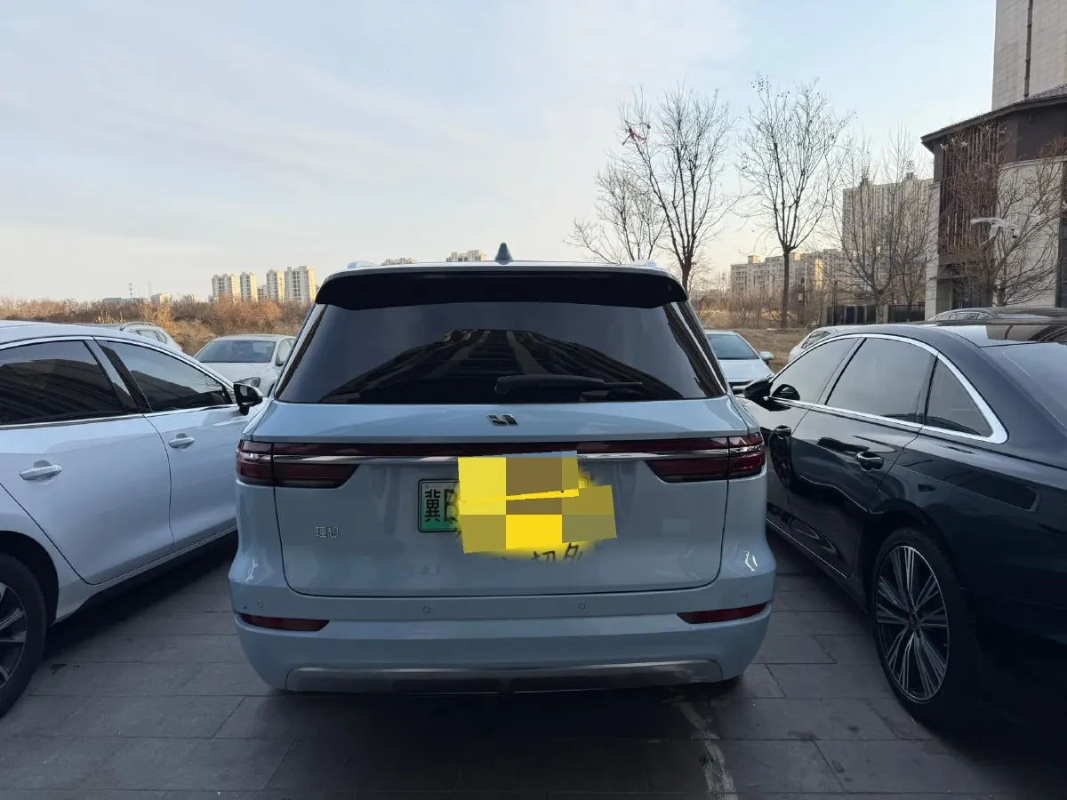 2021 Li ONE Range Extended 131HP REEV 40.5KWH,autocango,china used car exporter,china ev exporter,chinese used car exporter,chinese used ev exporter