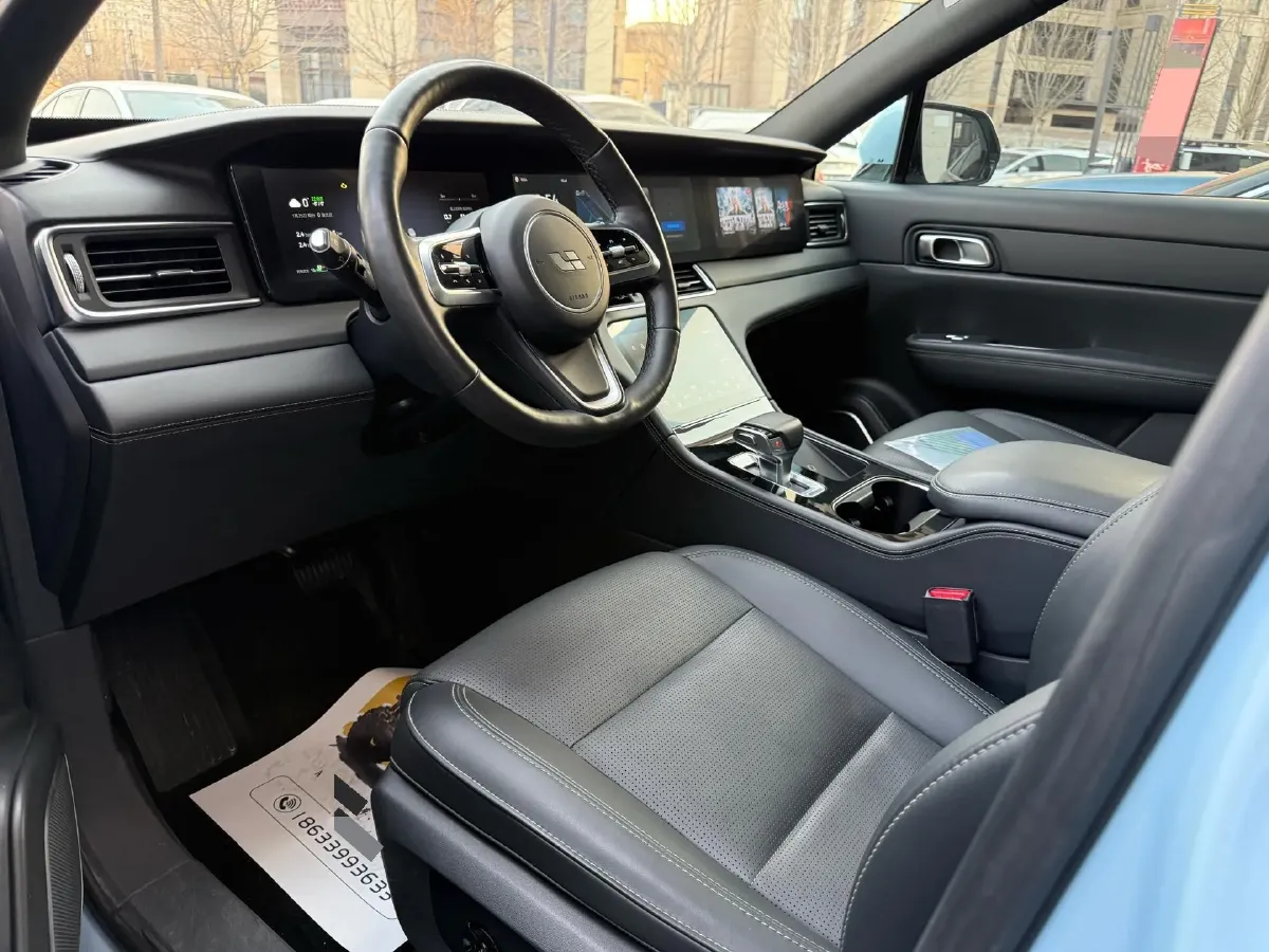 2021 Li ONE Range Extended 131HP REEV 40.5KWH,autocango,china used car exporter,china ev exporter,chinese used car exporter,chinese used ev exporter